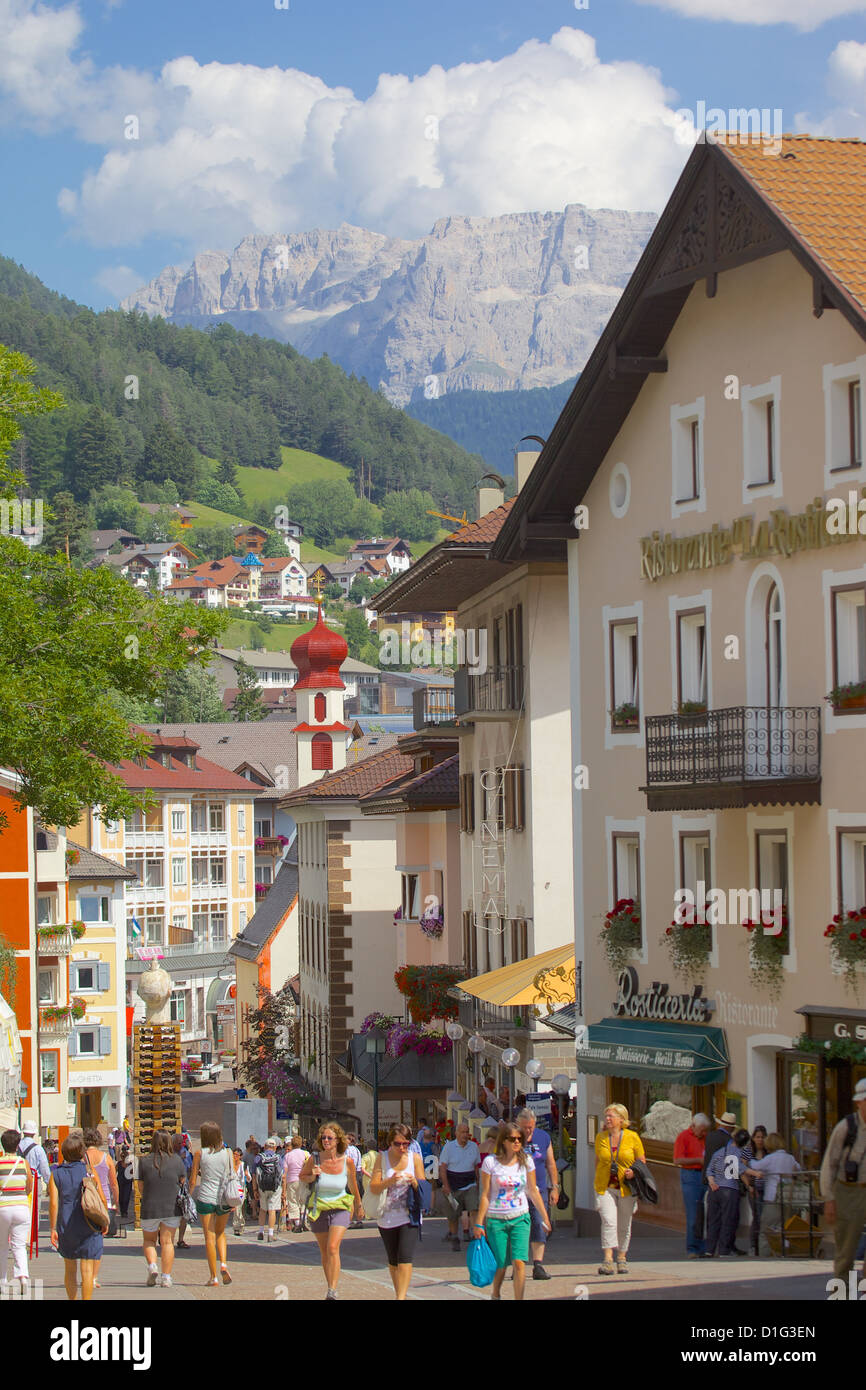 Blick vom Col Alto und Seilbahn, Corvara, Gadertal, Provinz Bozen, Südtirol, Dolomiten, Italien Stockfoto