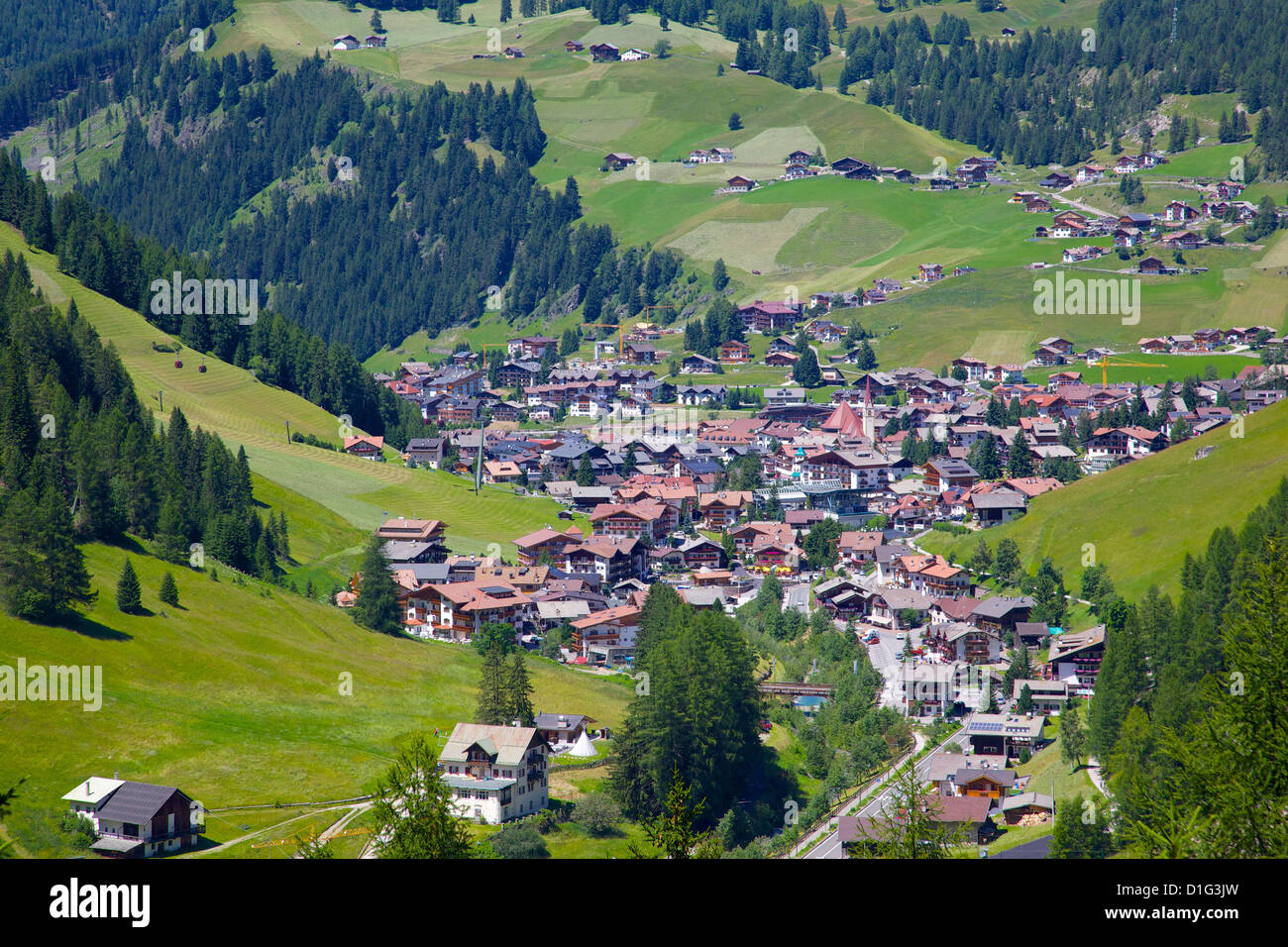 Blick über Stadt, Wolkenstein Gröden, Grödner Tal, Provinz Bozen, Trentino-Alto Adige/Südtirol, Dolomiten, Italien Stockfoto