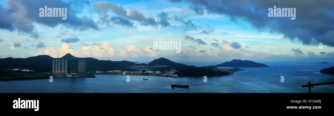 Panoramablick auf das Meer. Schießen Sie in Hong Kong. Stockfoto