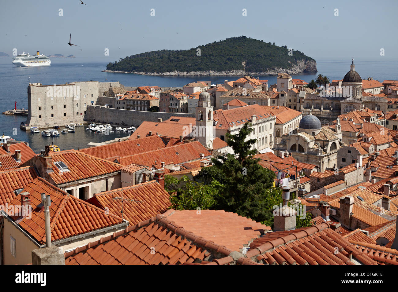 Die Dächer der ummauerten Stadt Dubrovnik, UNESCO World Heritage Site, Kroatien, Europa Stockfoto