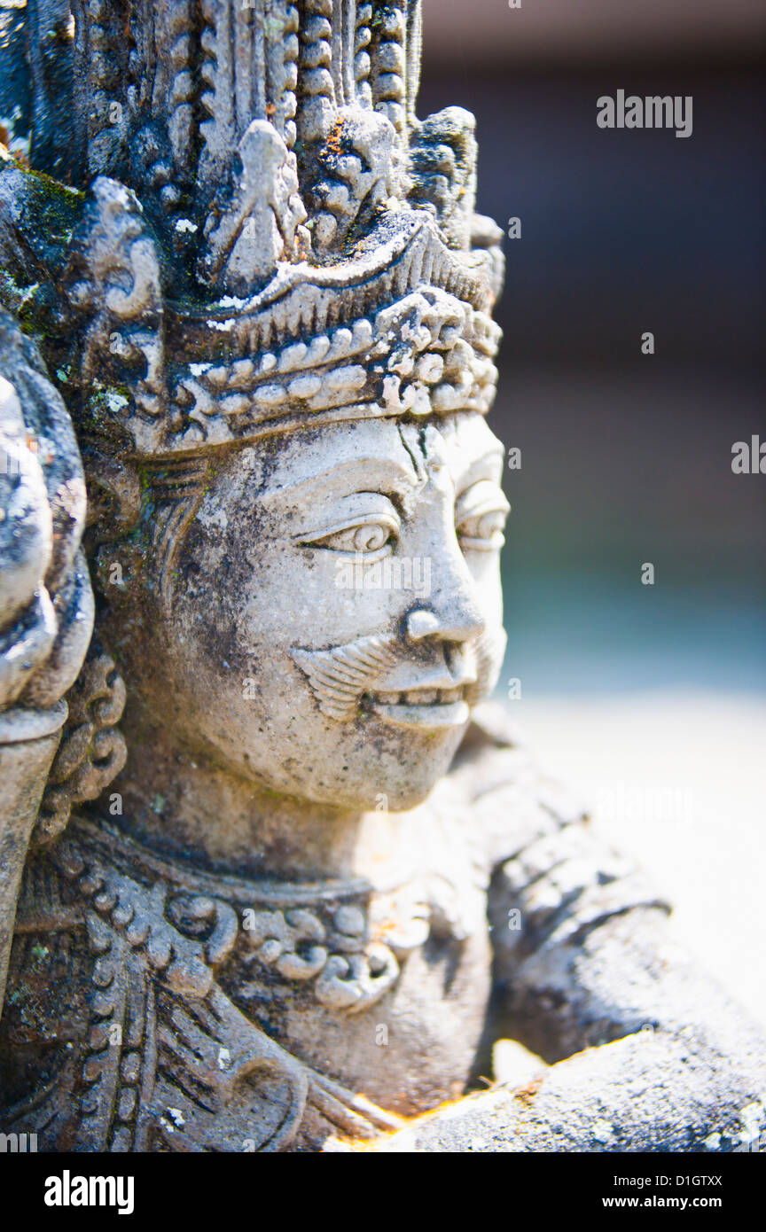 Nahaufnahme der Steinstatue, Hindu-Tempel Pura Tirta Empul, Bali, Indonesien, Südostasien, Asien Stockfoto