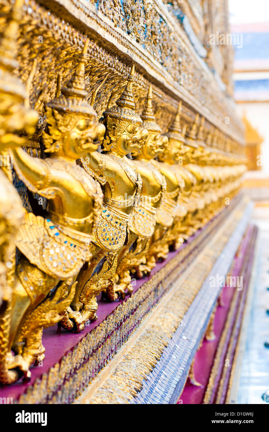 Wächter-Statuen im Tempel des Smaragd-Buddha (Wat Phra Kaew), The Grand Palace, Bangkok, Thailand, Südostasien, Asien Stockfoto