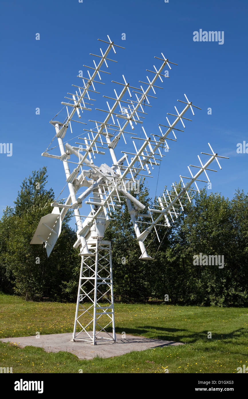 Hochfrequenz-Antenne von ESA, European Space Agency, der 1980er Jahre Euro Space Center, Transinne, Belgien, Europa Stockfoto