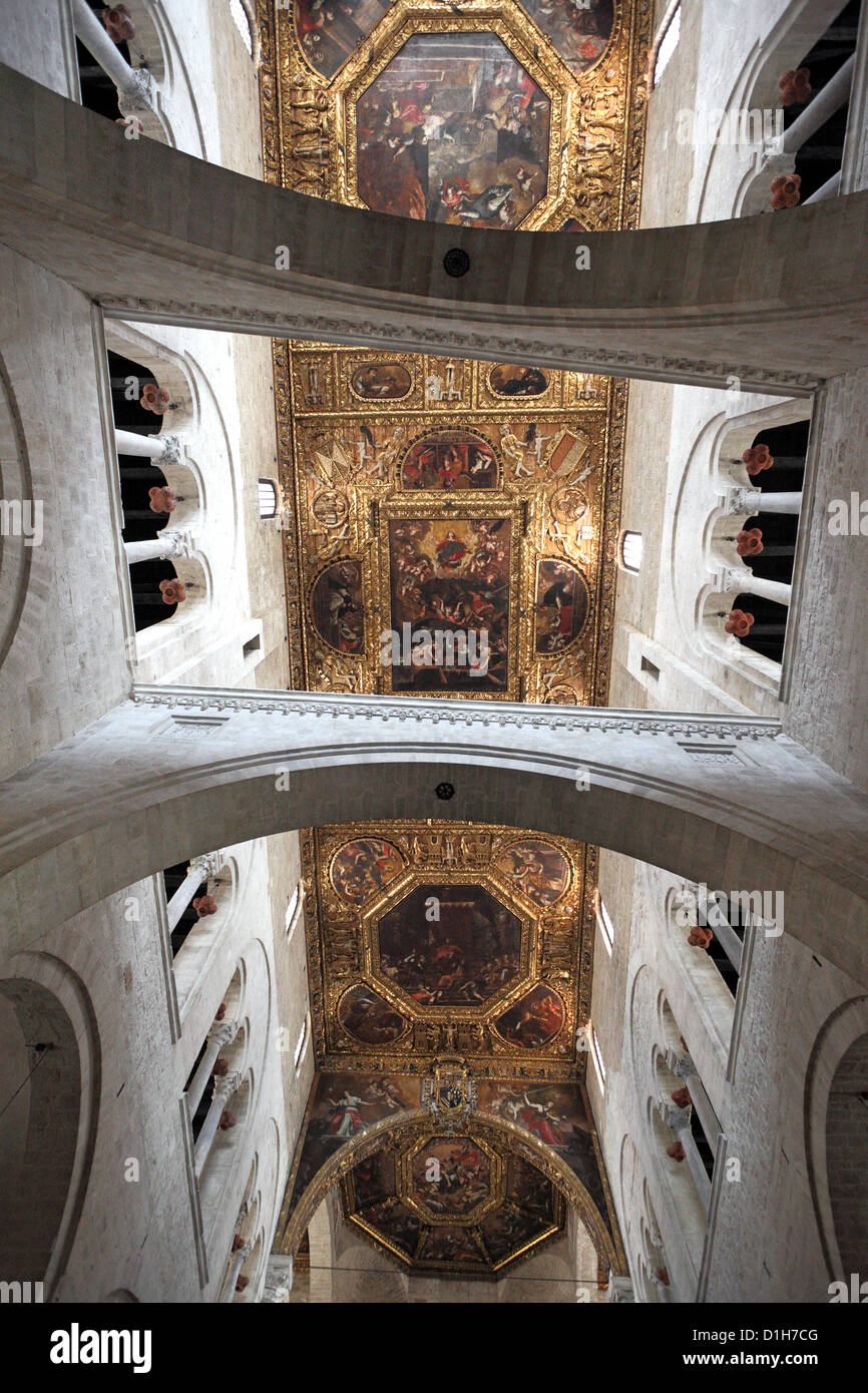 Basilika des Heiligen Nikolaus (Basilica di San Nicola). Bari, Italien. Stockfoto