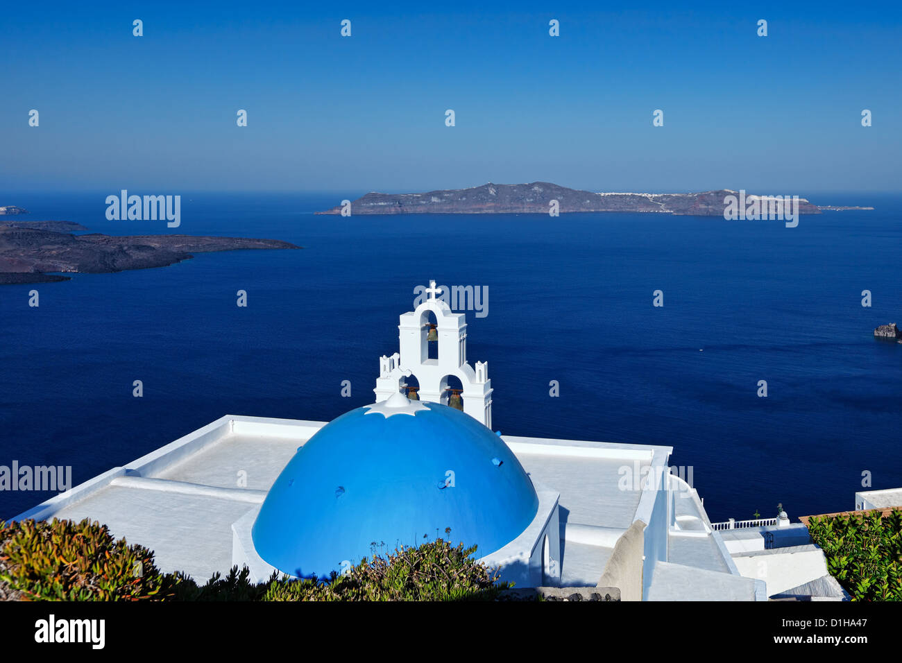 Die Aussicht von Firostefani in Santorin, Griechenland Stockfoto