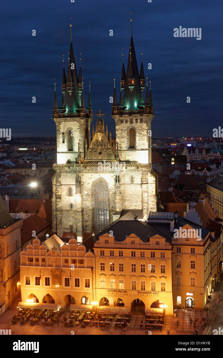 Die Kirche der Madonna vor Tyn und Staromestske Namesti, Stare Mesto, Prag, Tschechische Republik. Kostel Matky Bozi Pred Tynem. Stockfoto