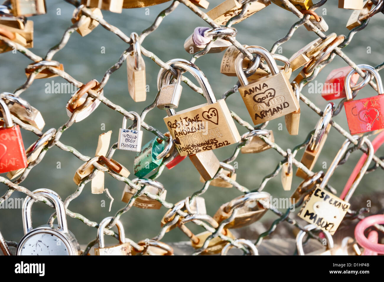 Pont des Arts Liebe Schlösser - Paris-Brücke Stockfoto