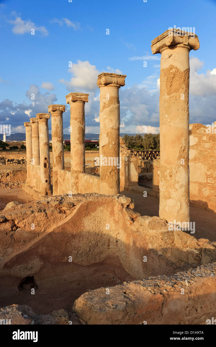 Ruinen eines antiken Tempels am archäologischen Komplex Paphos, Zypern Stockfoto
