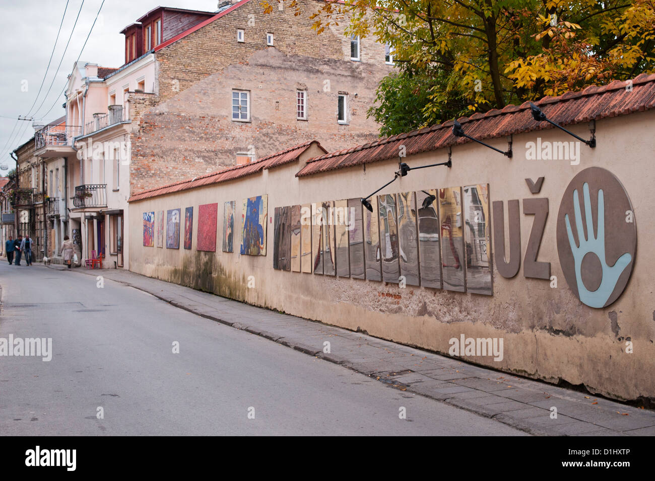 Paupio Straße in der Uzupis von Vilnius, der Hauptstadt Litauens. Stockfoto