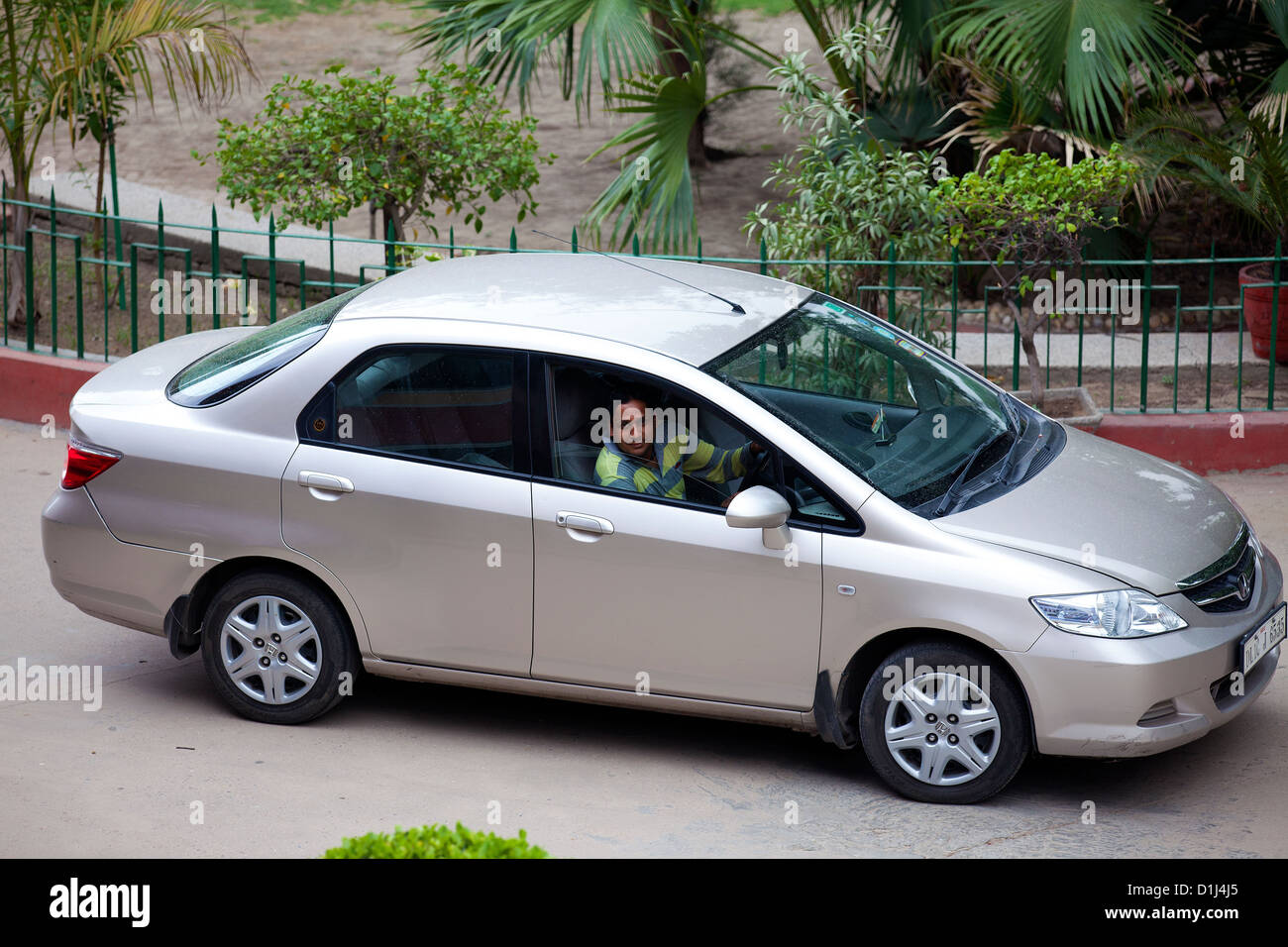 Beschleunigung indische Ethnizität, Street, Taxi, Transport, Straße, Städtisches Motiv, Travel, City Life, Transportmittel, Landfahrzeug, Rad, Auto Stockfoto
