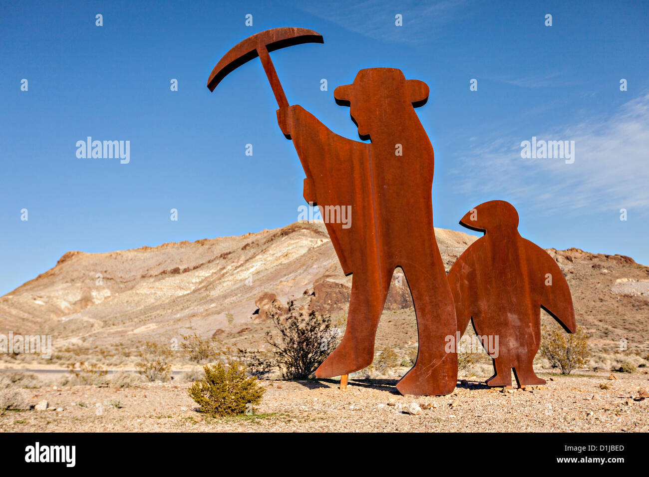 Skulptur im öffentlichen Raum Hommage an Shorty Harris 1994 in Goldwell, NV genannt. Stockfoto