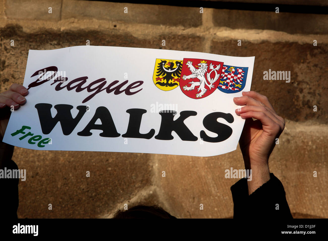 Man bietet in Prag Guide Service Tour Spaziergänge Stockfoto