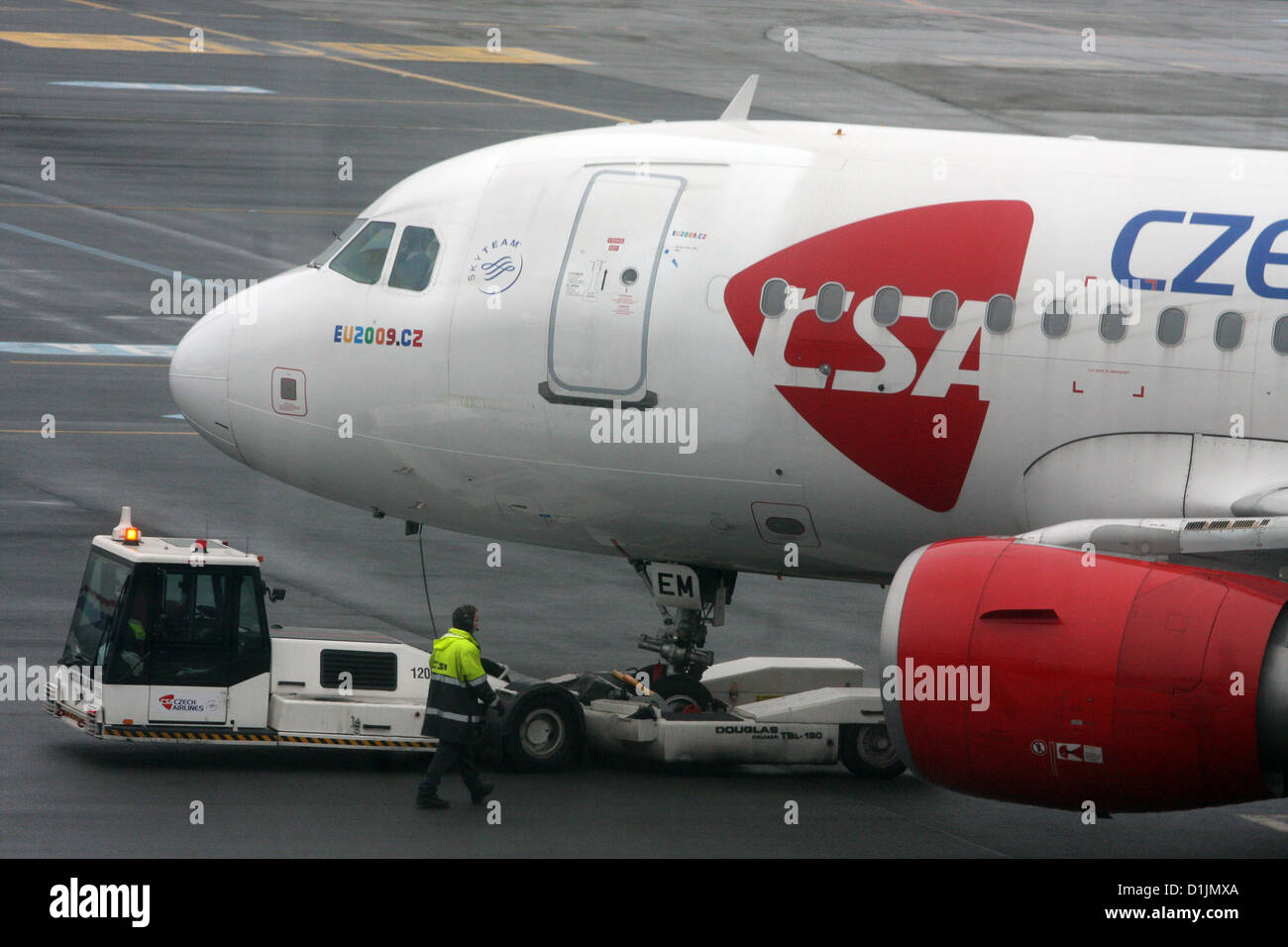 CSA Czech Airlines Flugzeug Prag Tschechische Republik Flugzeug am Boden Tarmac Jets erlangte den Flughafen Ceske aerolinie Aviation Company Ruzyne District Stockfoto
