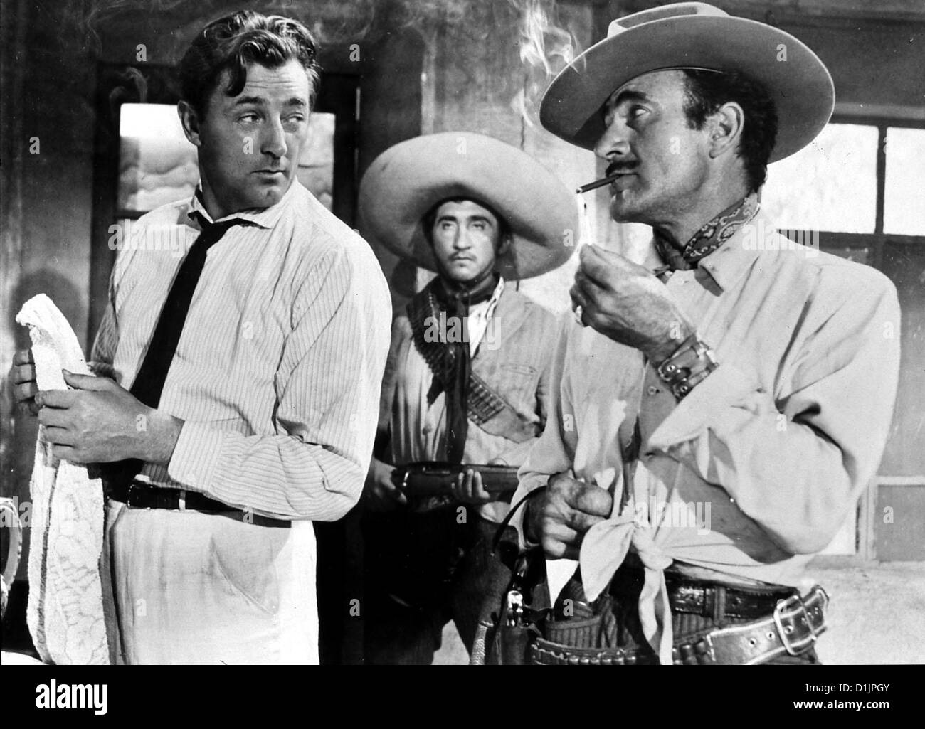 Bandido Bandido Robert Mitchum, Gilbert Roland *** lokalen Caption *** 1956-- Stockfoto