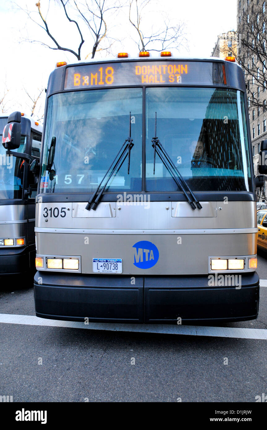 New York City öffentliche Verkehrsmittel BXM18 Express MTA Bus, Manhattan, New York City, USA Stockfoto