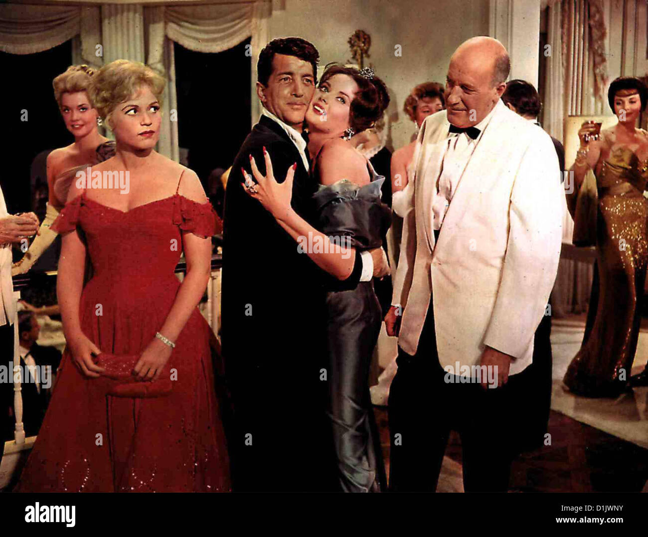 Anruf Genuegt - Komme Ins Haus Glocken werden läuten Judy Holliday, Dean Martin, Nancy Gurte, Fred Clark Ella (Judy Holliday, R) Stockfoto