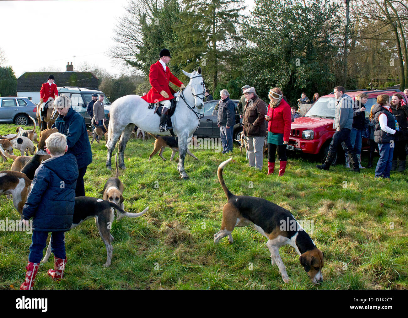 Die Essex-Jagd sammeln in zusammenpassenden Green Village für ihre traditionellen Boxing Day treffen.  Fotograf: Gordon Scammell/Alamy Live-Nachrichten Stockfoto