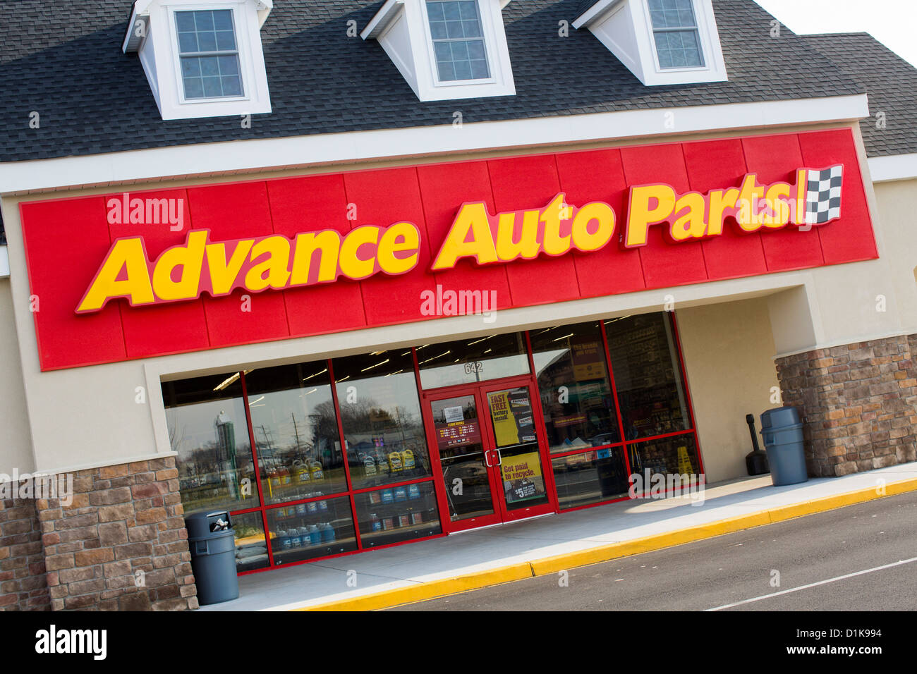 Einem Advance Auto Parts Store. Stockfoto