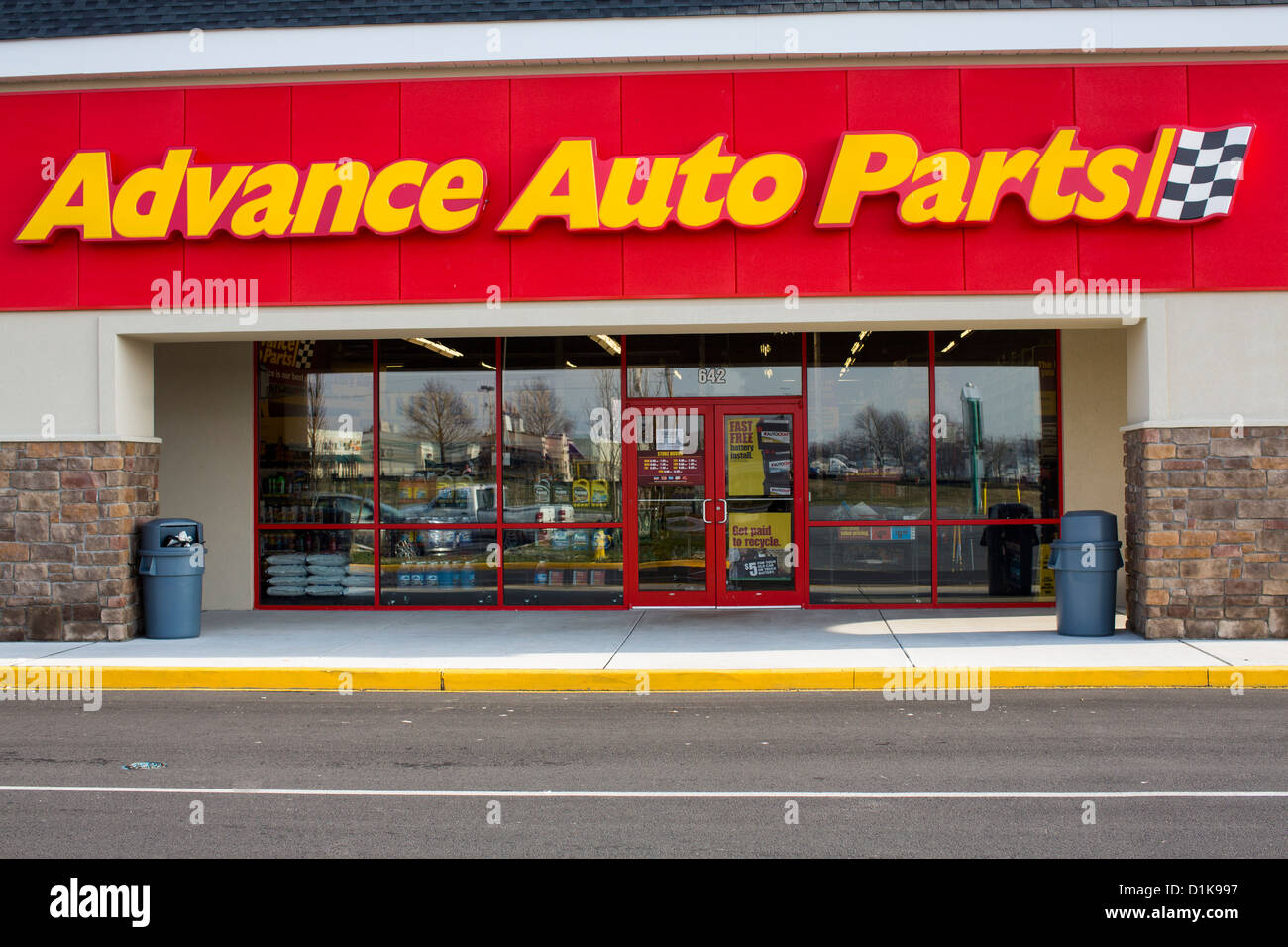 Einem Advance Auto Parts Store. Stockfoto