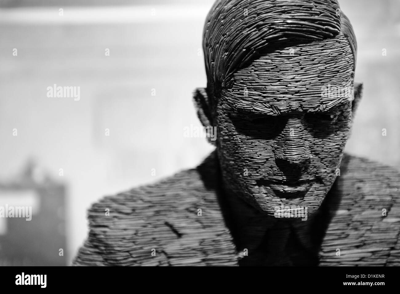 Skulptur von Alan Turing durch Stephen Wasserkocher in Bletchley Park, Milton Keynes, UK. Stockfoto