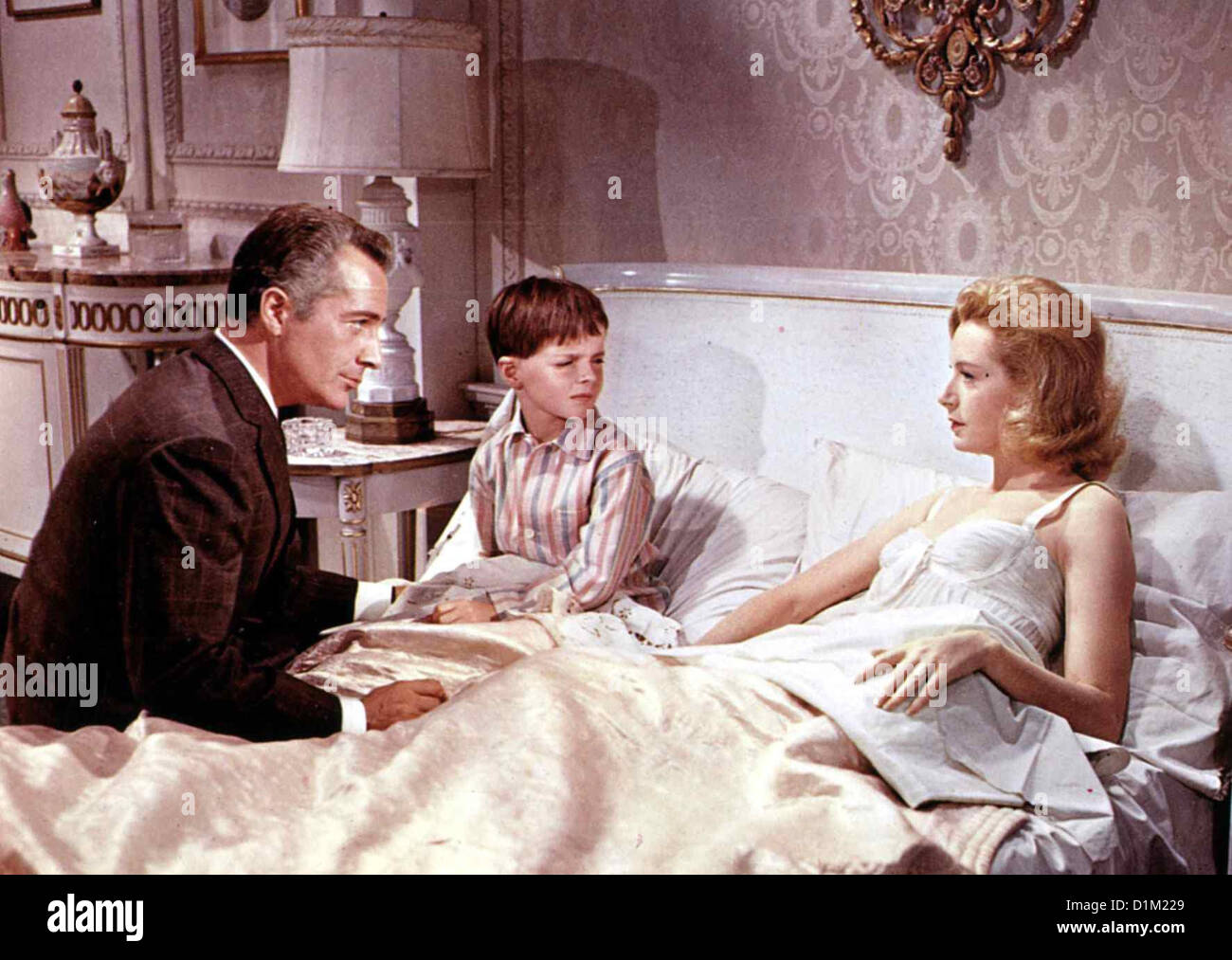 Franzoesische Betten zählen Ihre Segnungen Rossano Brazzi, Martin Stephens, Deborah Kerr *** lokalen Caption *** 1959-- Stockfoto