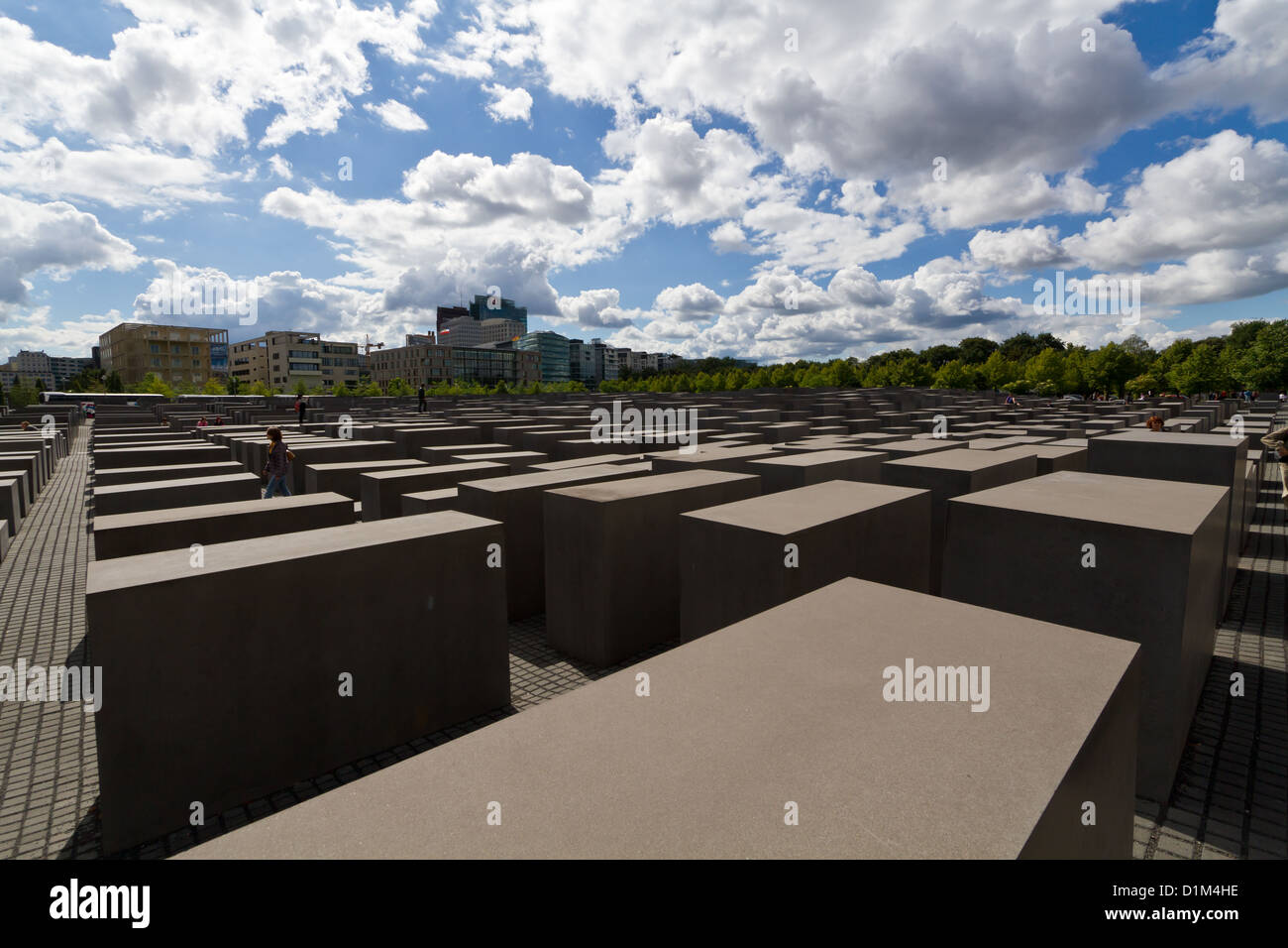 Denkmal für die ermordeten Juden Europas (Holocaust-Mahnmal) in Berlin ...