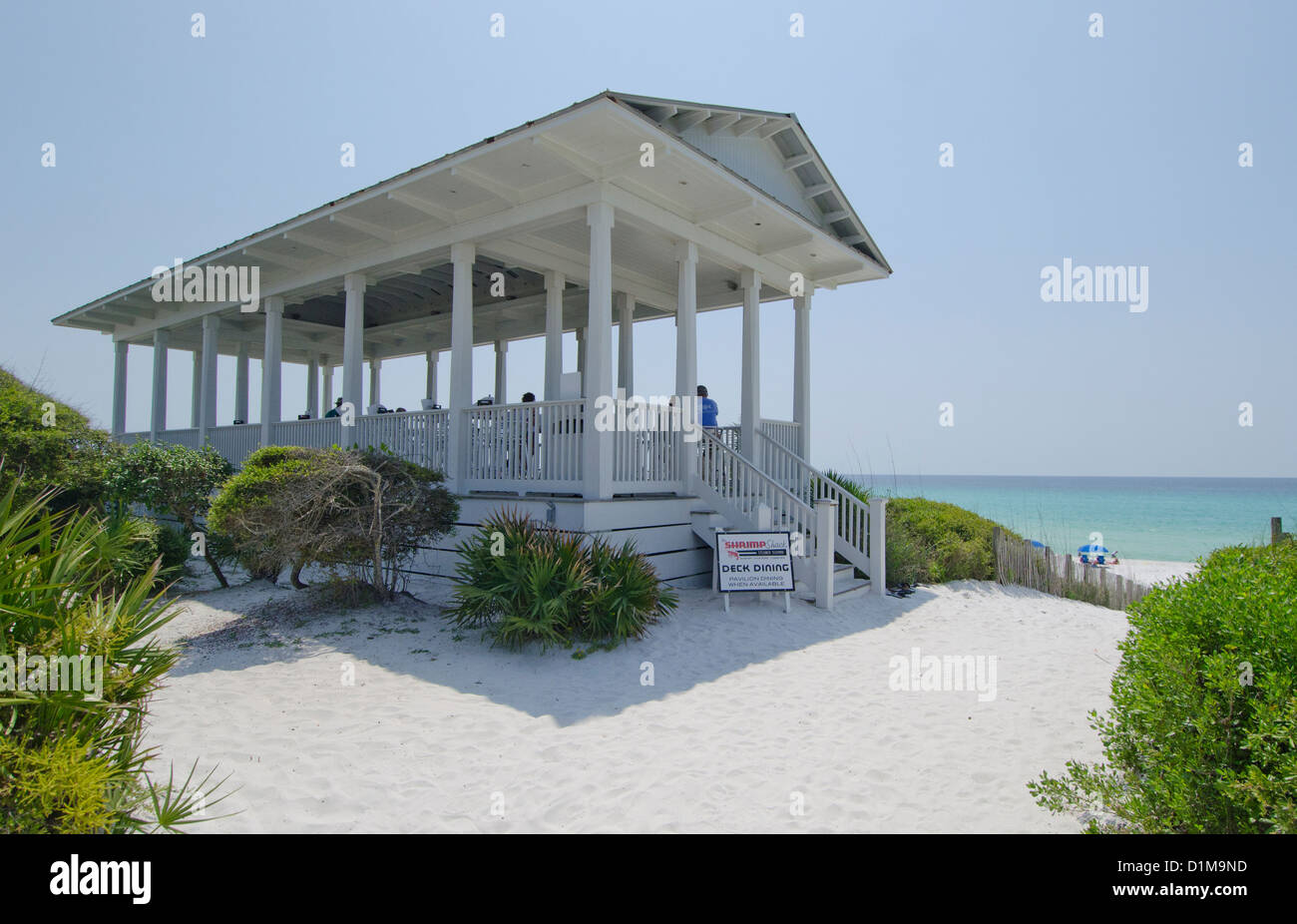 Seaside Florida befindet sich in dem Pfannenstiel am schönen Golf von Mexiko mit bunten Häusern und resorts Stockfoto