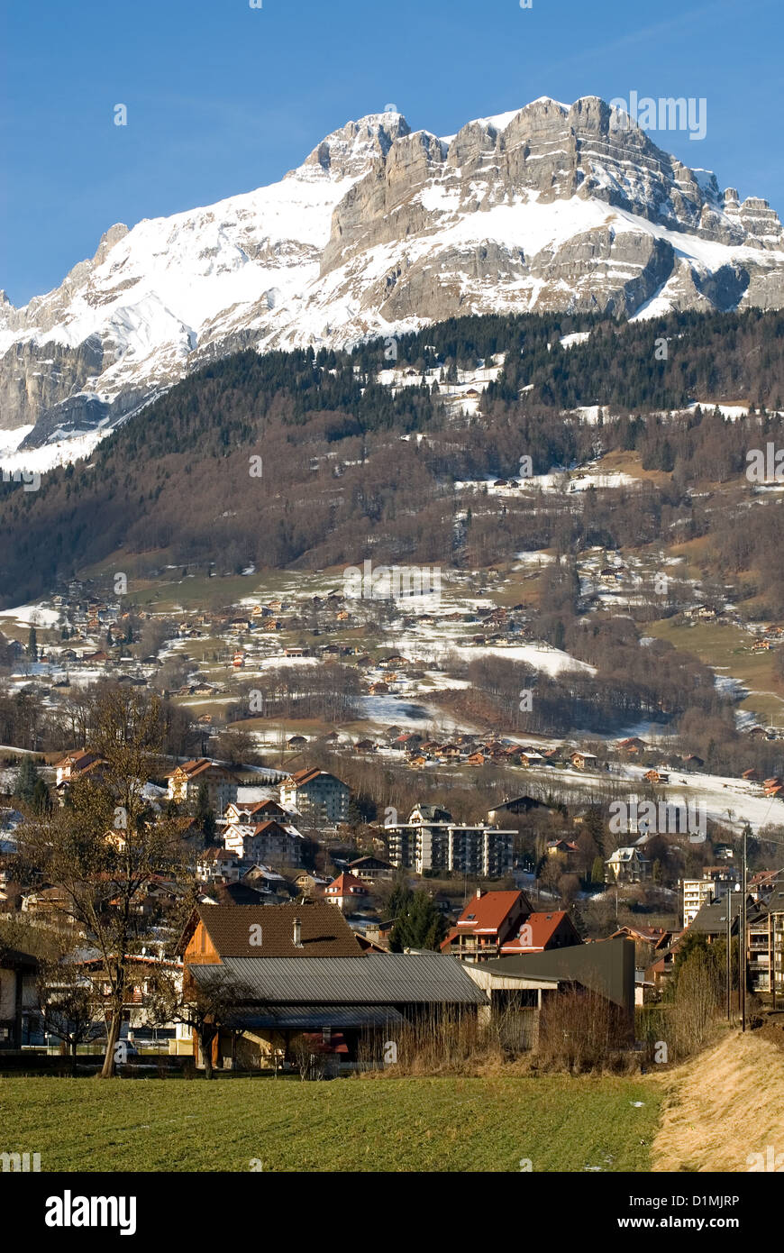 Eine Alpenstadt zwischen Genf und Chamonix, Frankreich Stockfoto