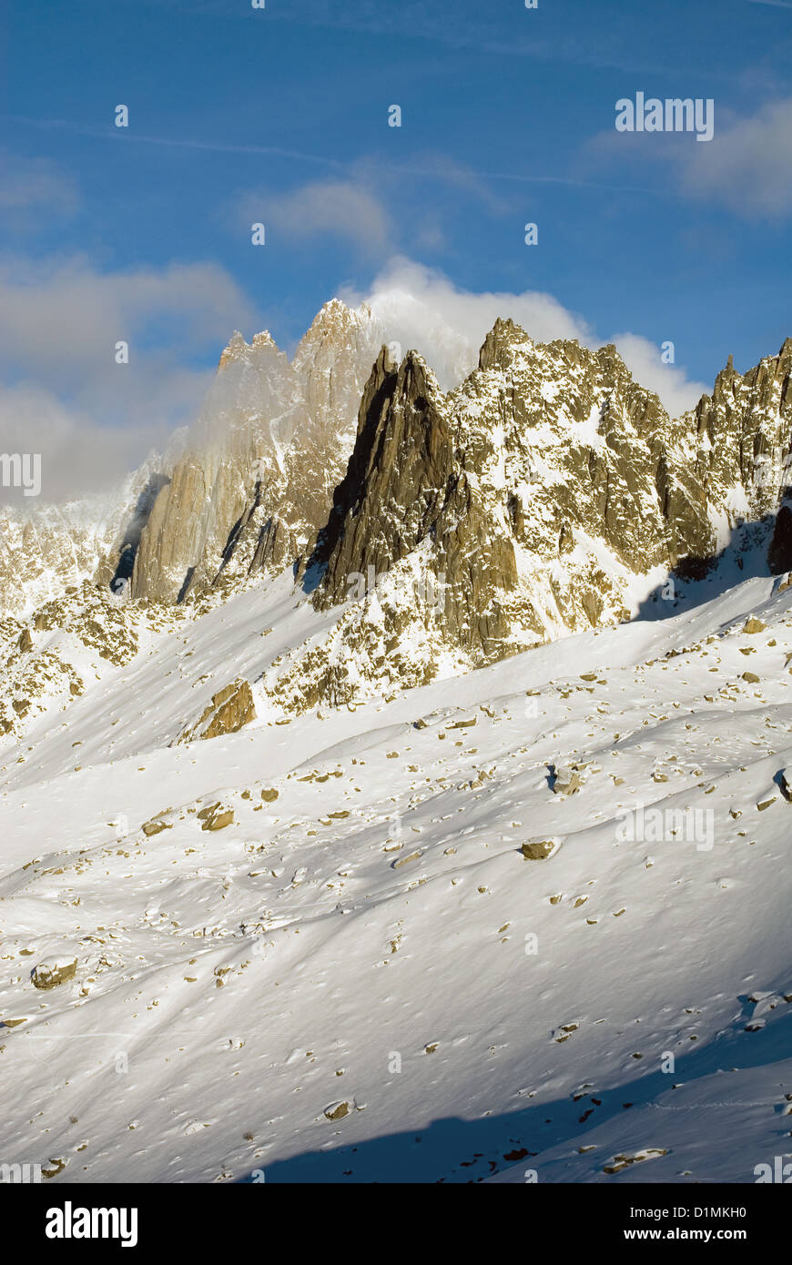 Ein Blick auf die umliegenden Berge gefangen genommen von der Spitze der Aiguille du Midi, in der Nähe von Chamonix, Frankreich Stockfoto