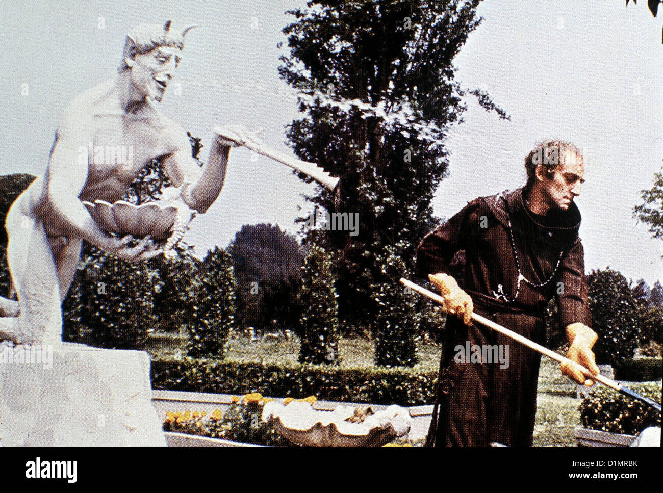 Dreist Und Gottesfuerchtig In Gott wir Vertrauen Marty Feldman Der Naiv-Toelpelhafte Trappisten-Moench, Bruder Ambrose (Marty Stockfoto