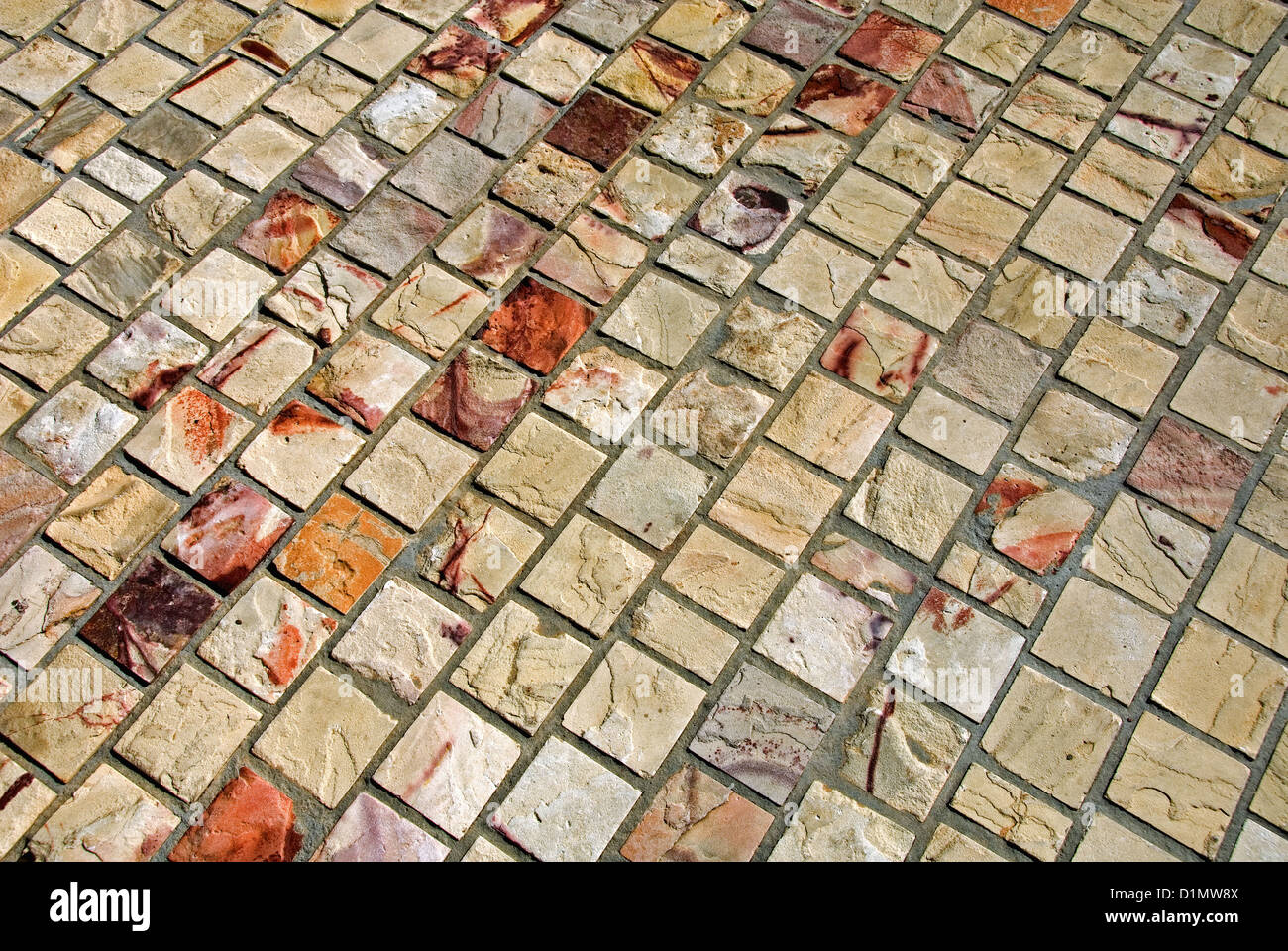 Stein Fliesen in einem öffentlichen Gehweg Stockfoto