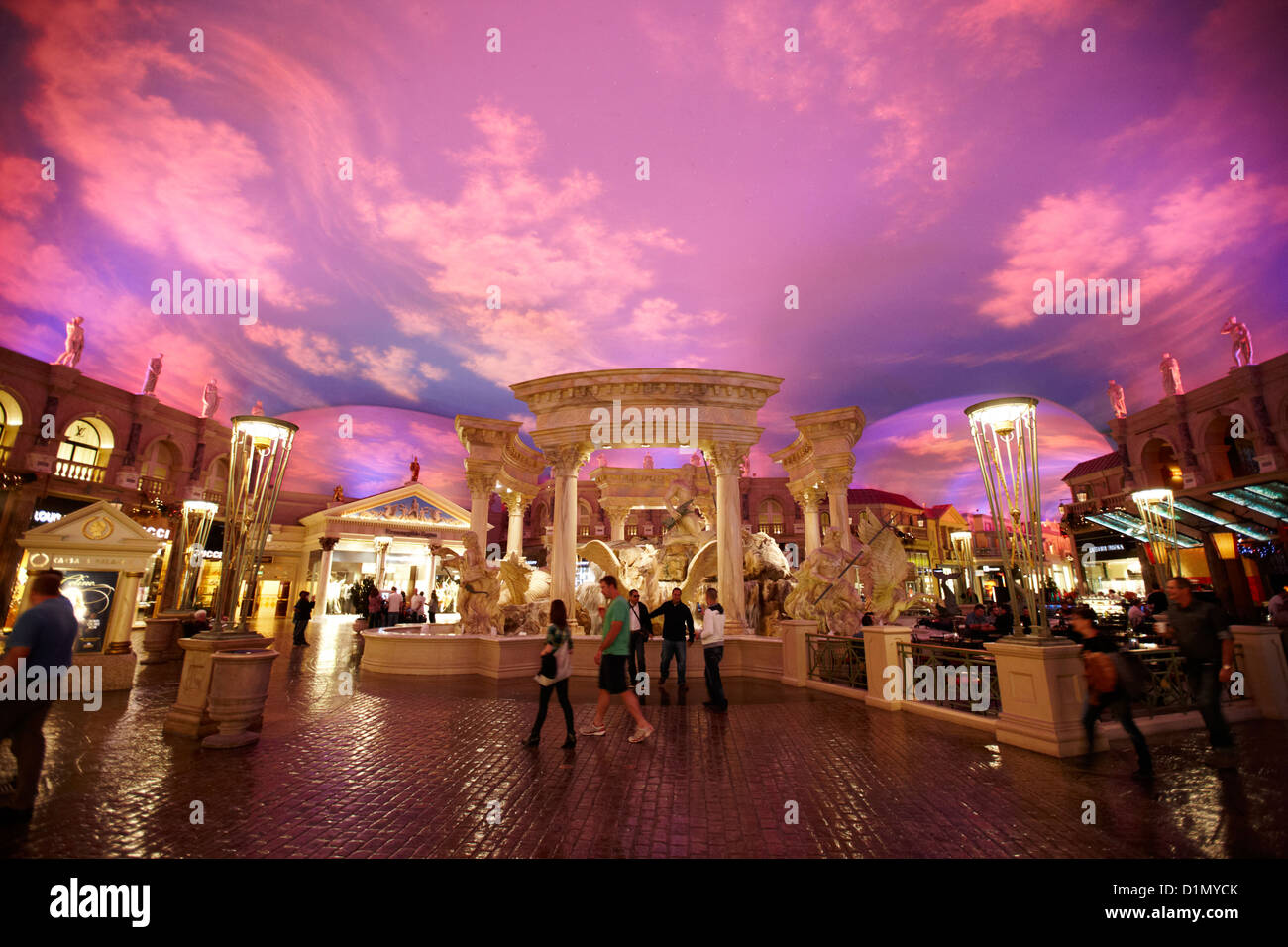gefälschte Himmel im Forum Shops Caesars Palace Luxushotel and Casino Las Vegas Nevada, USA Stockfoto