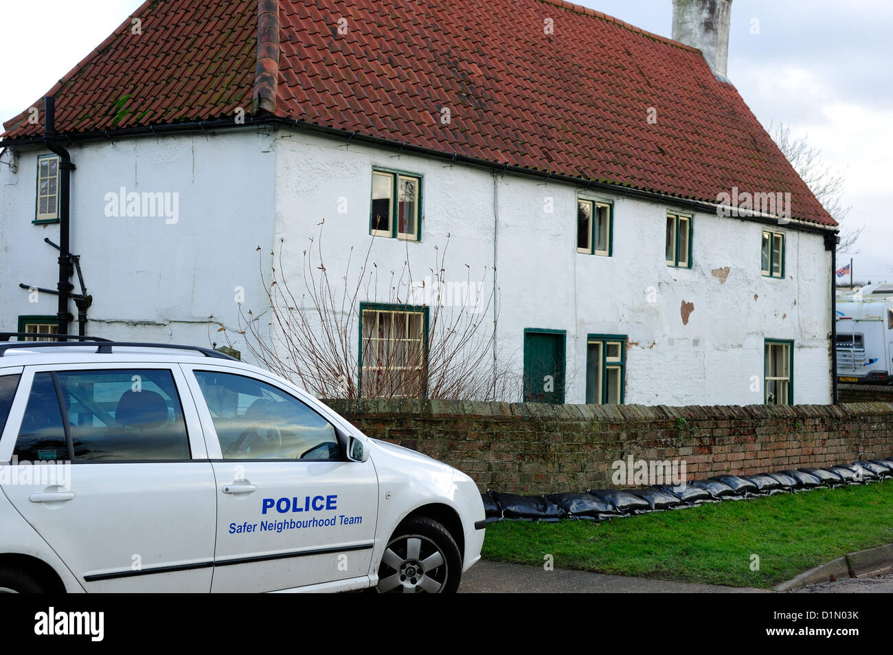 Maplebeck, UK. 30. Dezember 2012.The Körper der Kirche Warden fand Julia Thurgaland erdrosselt zum Tod auf Freitag, 28. Dezember 2012 auf Low Farm Maplebeck Notts (im Bild). Ein 71 Jahre alter Mann wurde wegen des Verdachts des Mordes festgenommen. Stockfoto