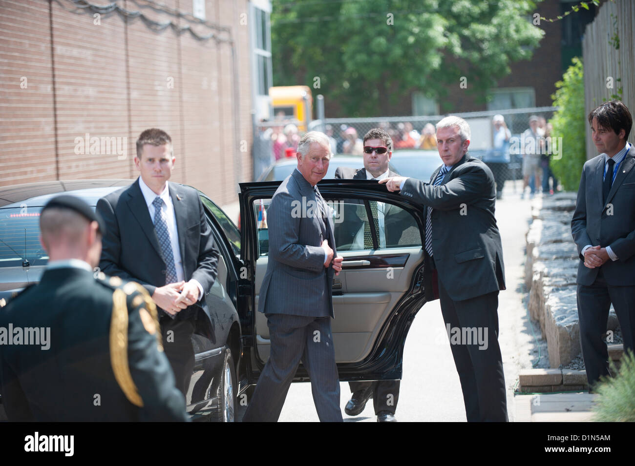 Prinz Charles kommt an der Yonge Street Mission, eines der Prinz Wohltätigkeitsorganisationen Kanada Ereignisse. Stockfoto