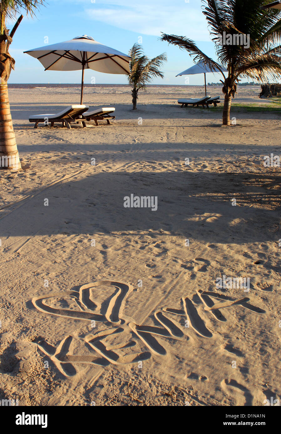 Geschrieben in den Sand auf einem Strand, Malindi, Kenia, Ostafrika Kenia Stockfoto