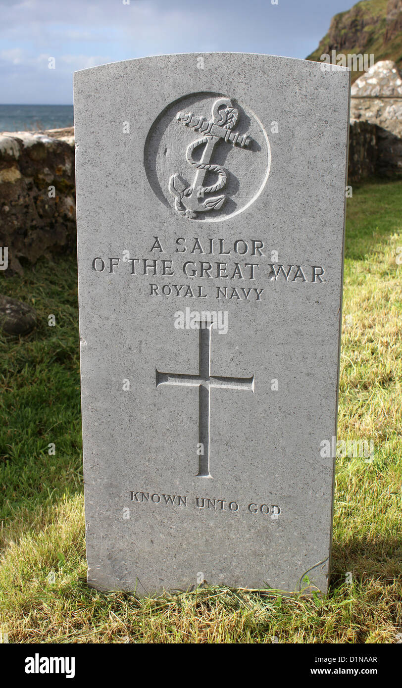 Seemann-Grab, Grab eines unbekannten Seemanns, Rathlin Insel, County Antrim, Nordirland Stockfoto