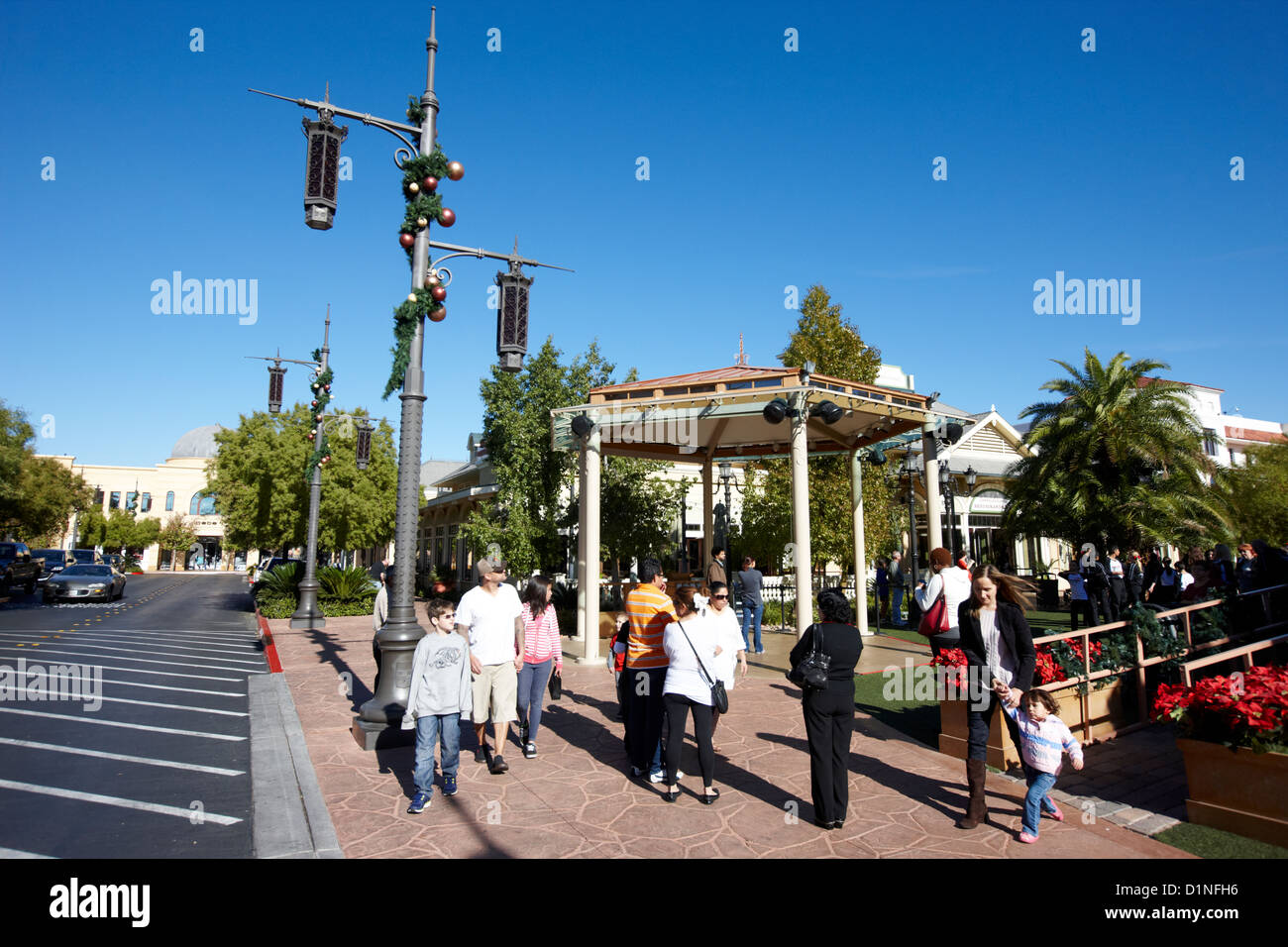 Stadt quadratische Dorf wie open Air shopping, dining und Entertainment-Center Las Vegas Nevada, USA Stockfoto