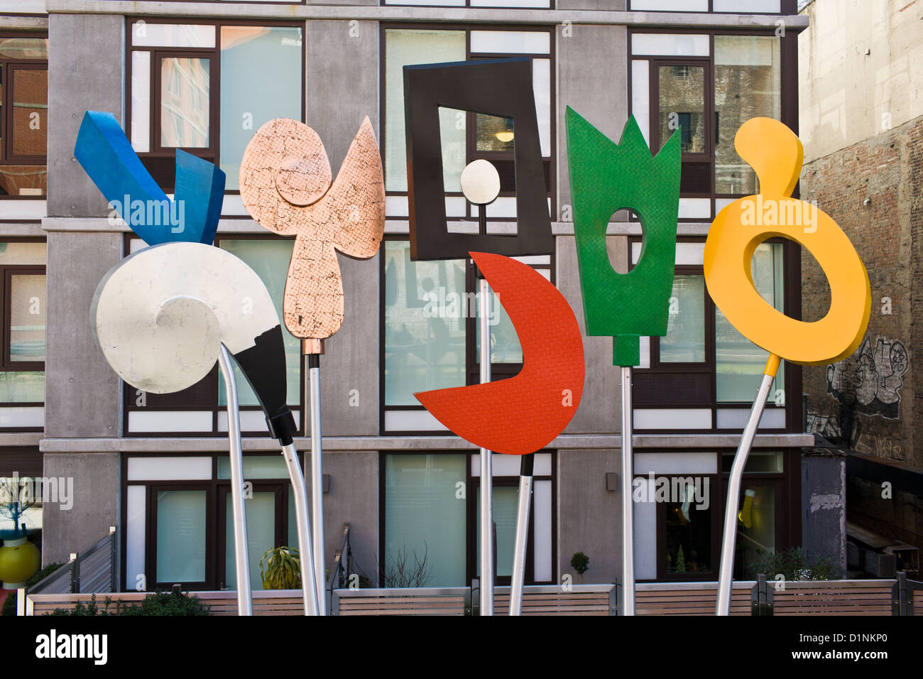 Kunst entlang der High Line, eine Antenne urban Greenway Park auf einer erhöhten ehemaligen Bahn-Sporn, West Side von Manhattan, New York City Stockfoto