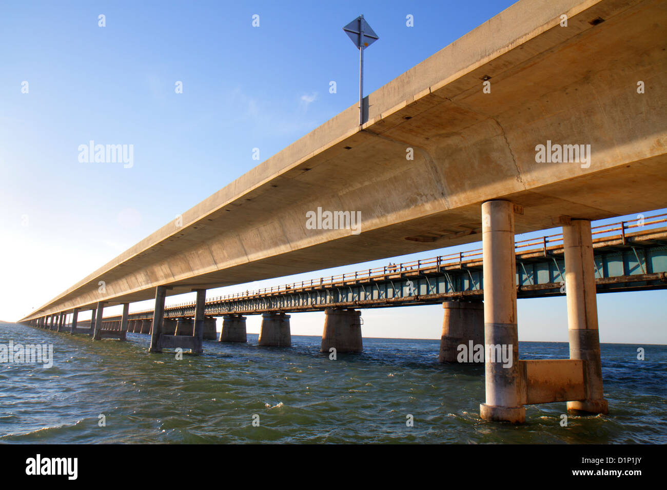 Florida Florida Keys, US Highway Route 1 One, Overseas Highway, Marathon, New, Old Sevenmile Seven Mile Historic Bridge, Golf von Mexiko Coast, Florida Bay wa Stockfoto