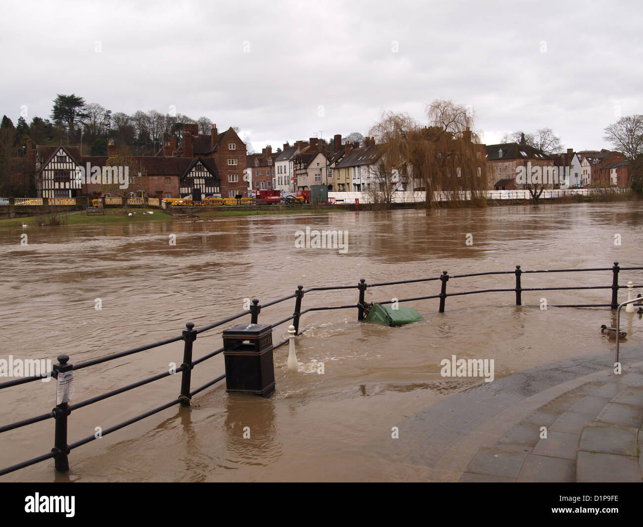 Fluß Severn mit steigenden Hochwasser am Bewdley, Worcestershire. Dezember 2012 Stockfoto