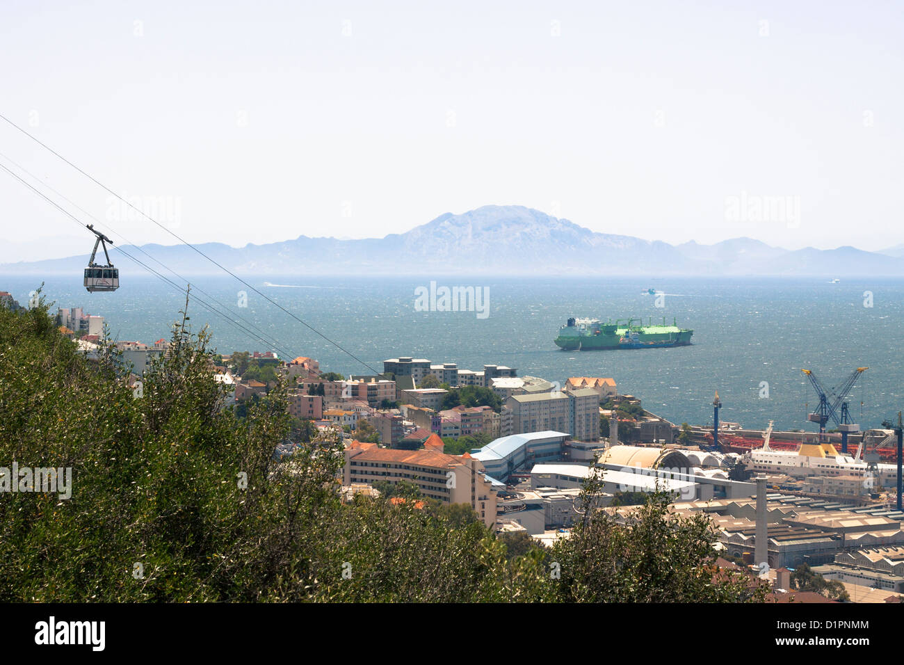 Jebel Musa Berg, die Meerenge von Gibraltar und Gibraltar Stadt. Foto von oben den Felsen von Gibraltar. Stockfoto