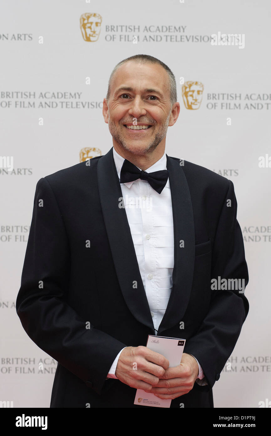 Michel Roux nimmt am 6. Juni 2010 an der Zeremonie der Philips British Academy Television Awards im Londoner Palladium Teil. Bild von Julie Edwards Stockfoto