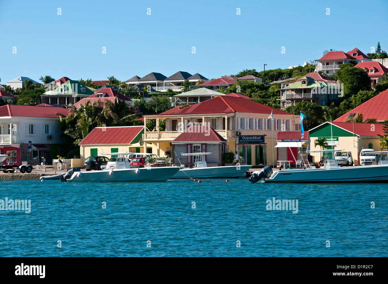 Trio der großen Tour und Angelboote/Fischerboote im Hafen von Anker Gustavia, Saint Barthelemy Stockfoto
