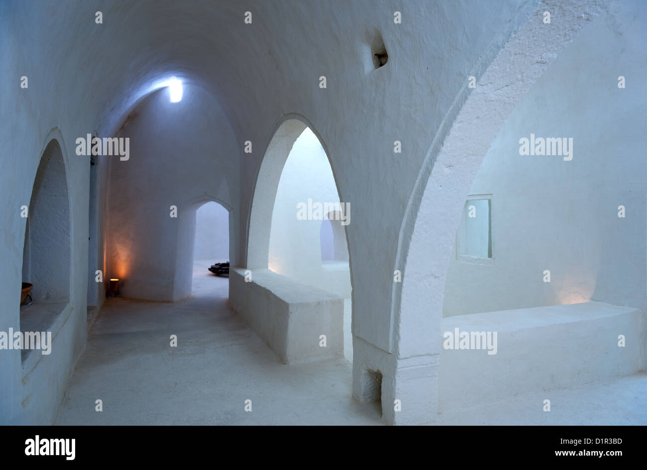 Südlich von Tunesien, Djerba, das Innere des alten Fadh Loon Moschee Stockfoto