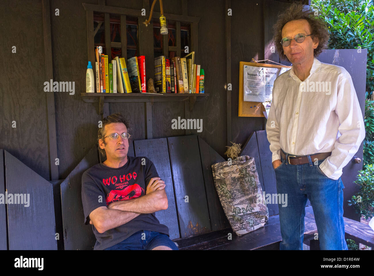 New York, New York, USA, Portrait Volunteer Gardeners in East Village, E. 6th St. Botanical Community Garden New york Bohemian Stockfoto