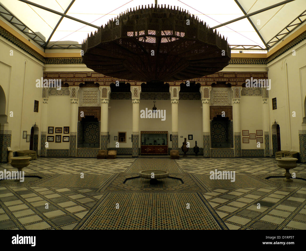 Innenhof von der 19. Palast von Dar Si Said Gehäuse das Museum für marokkanische Kunst. Stockfoto