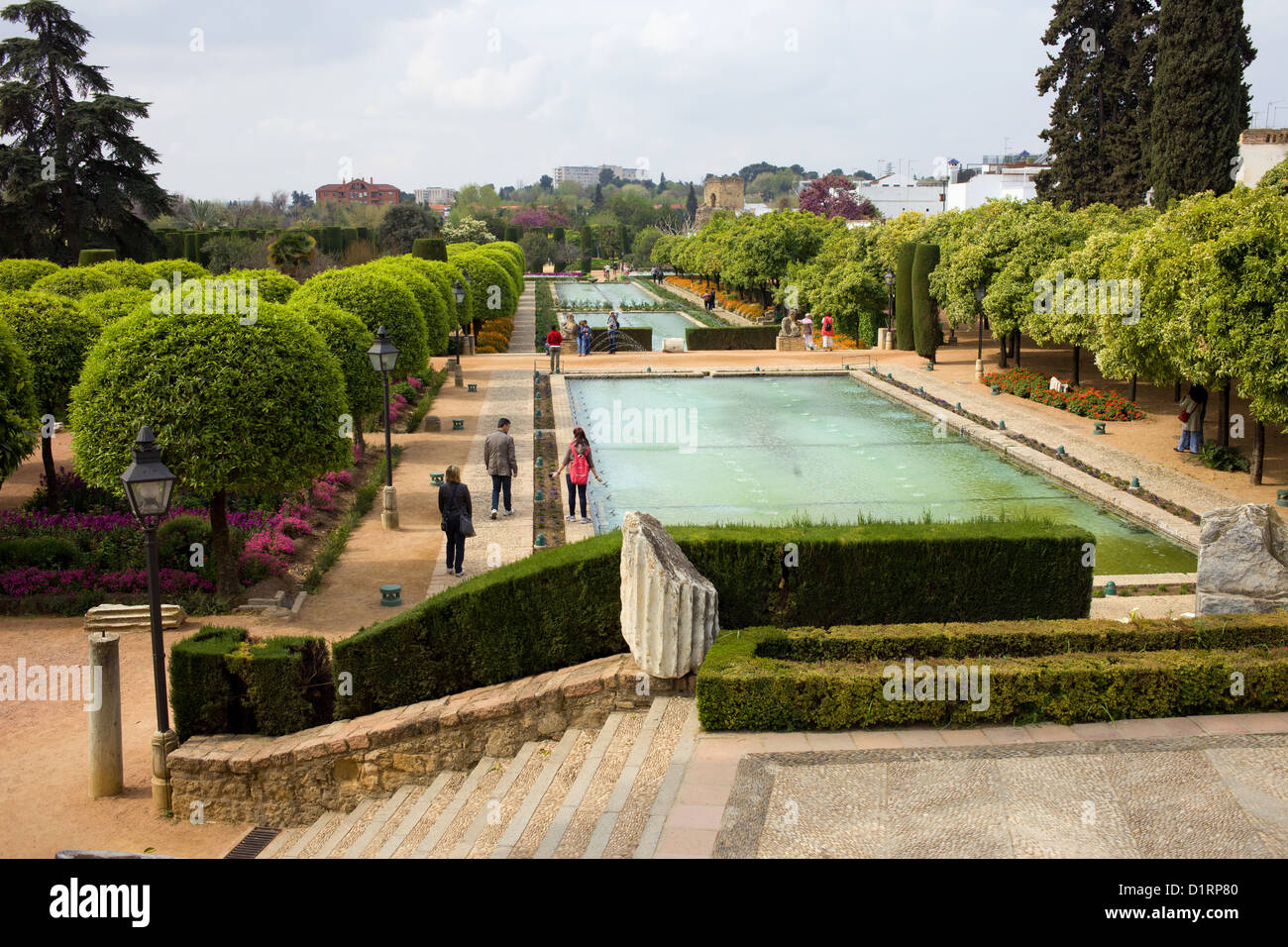 Gärten der Festung Alcazar der christlichen Monarchen in Córdoba, Andalusien, Spanien. Stockfoto