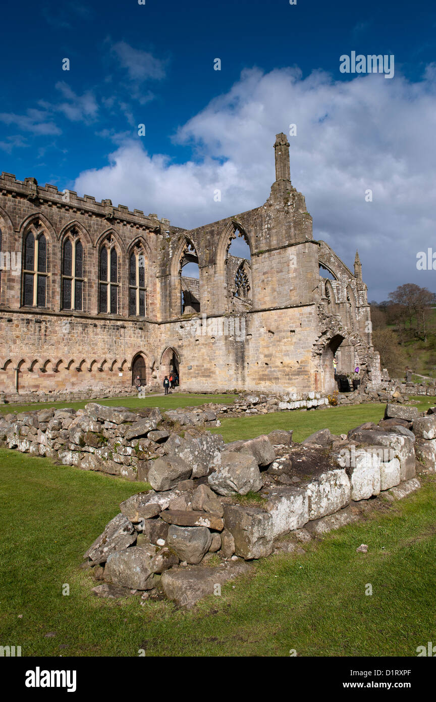 Bolton Abbey ein Augustiner-Kloster in der Yorkshire Dales National Park. Stockfoto