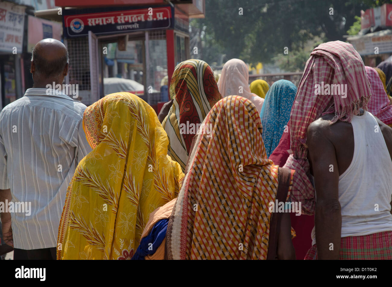 Bunte bekleideten Menschen in Udaipur, Rajasthan, Indien Stockfoto