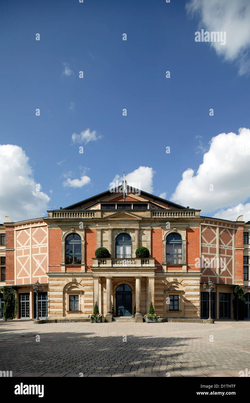 Bayreuth, Deutschland, Richard-Wagner-Festspielhaus auf dem grünen Hügel Stockfoto